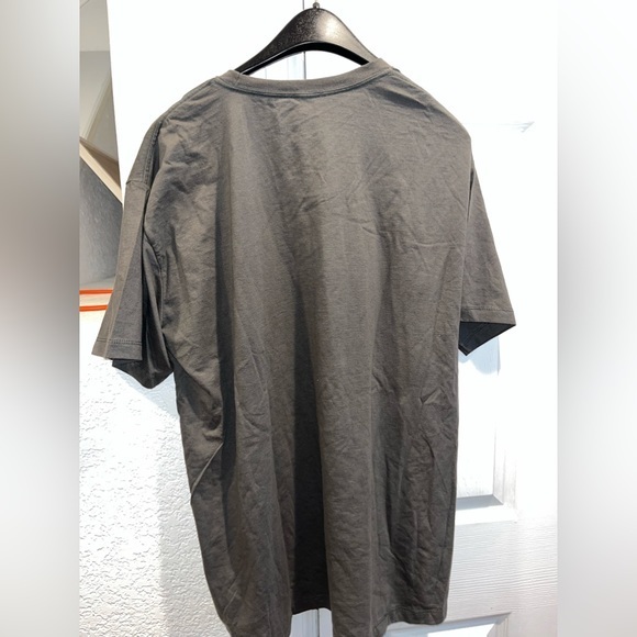 NWT Dark Knight Rises Logo Red Batman Grey Shirt DC Comics Sz XXL T-Shirt - Picture 4 of 6